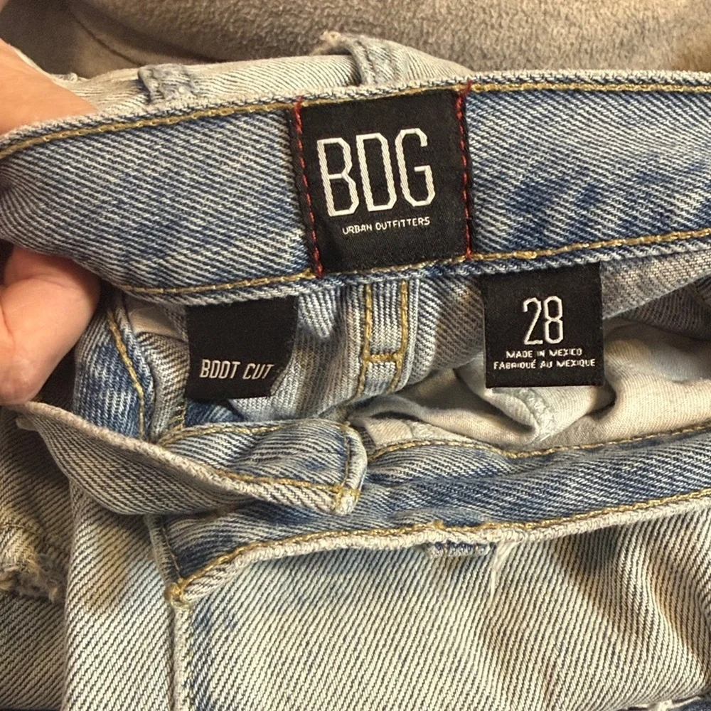 BDG Urban Outfitters Destroyed Torn Dad Jeans Boot Cut Sz 28